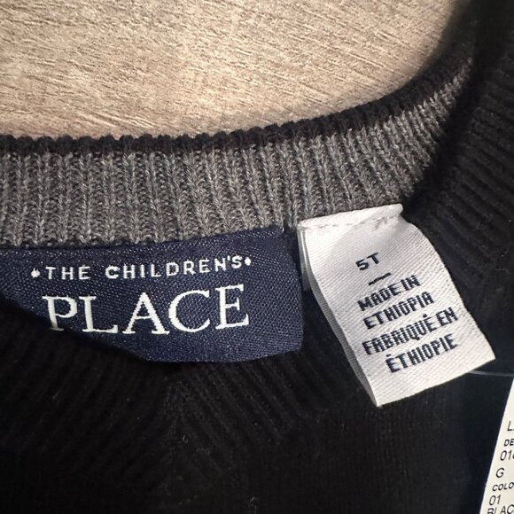 THE CHILDRENS PLACE BOYS BLACK SWEATER NEW 5T - Picture 4 of 7